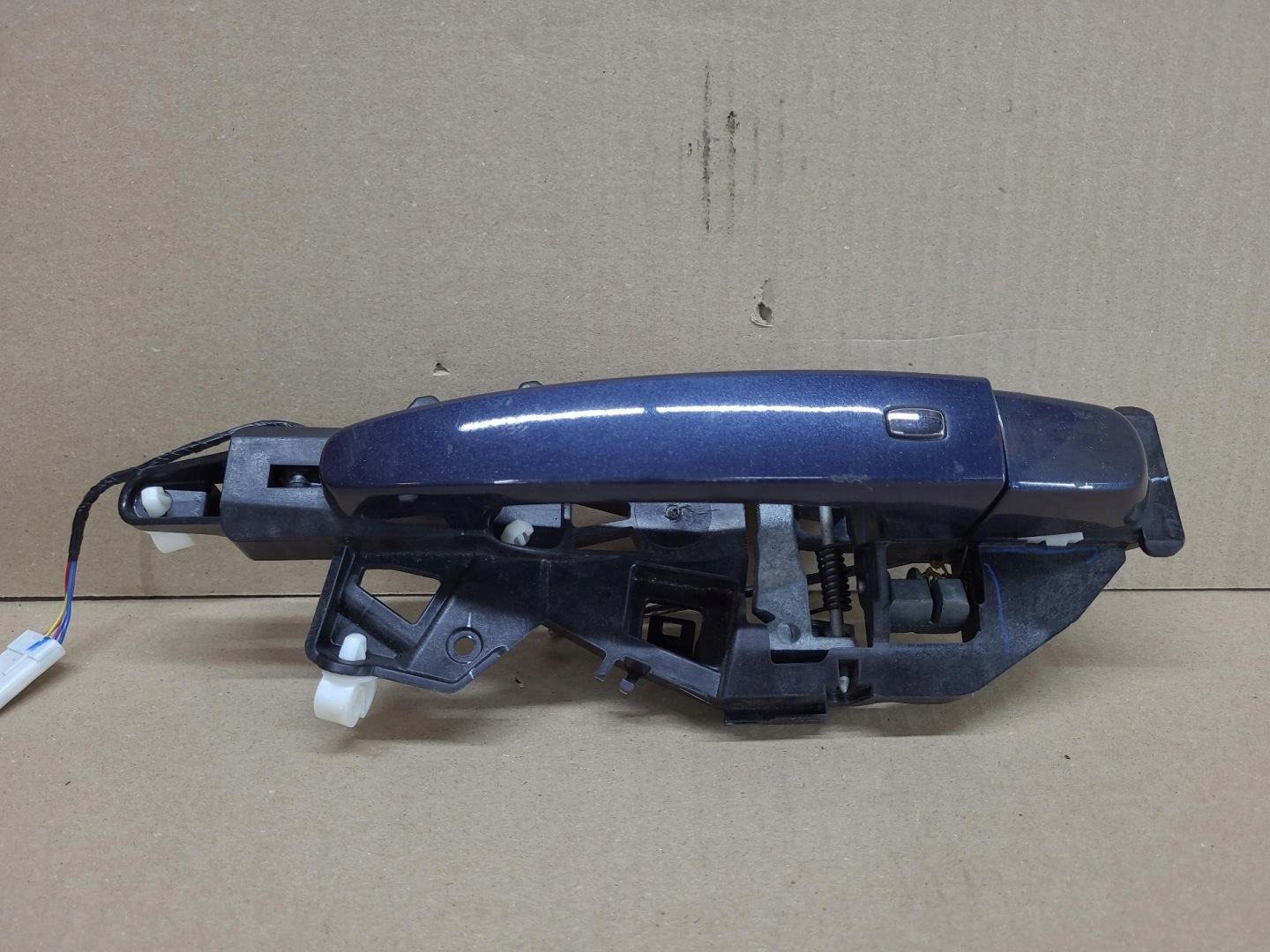 handle exterior door front left side Chevrolet Equinox 3 2018
