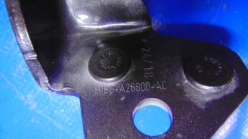 scharniere Tür rechts heck FORD FOCUS IV MK4 18-23 RO