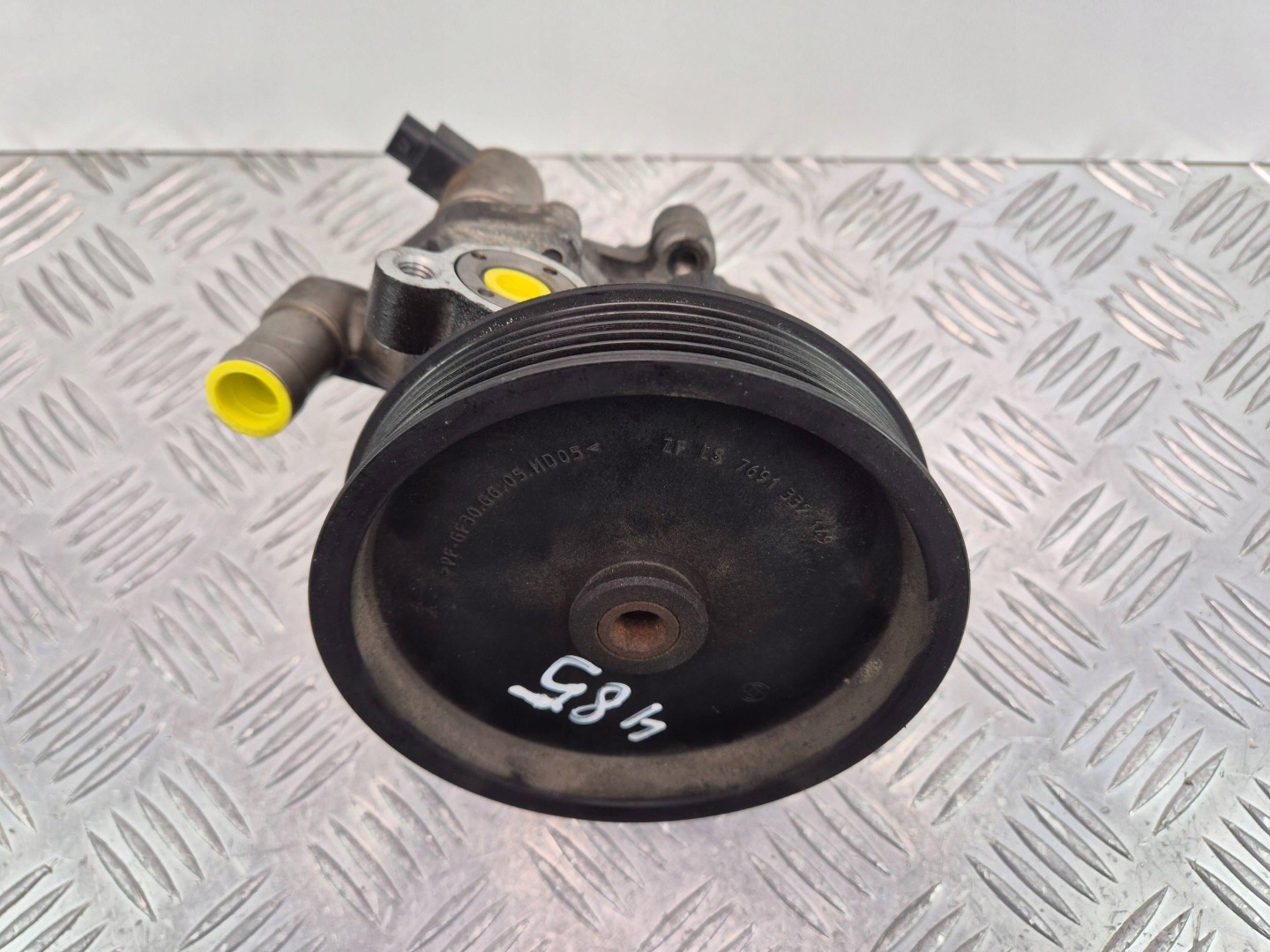 Mercedes E200 CGI W212 servo pump A0064666801