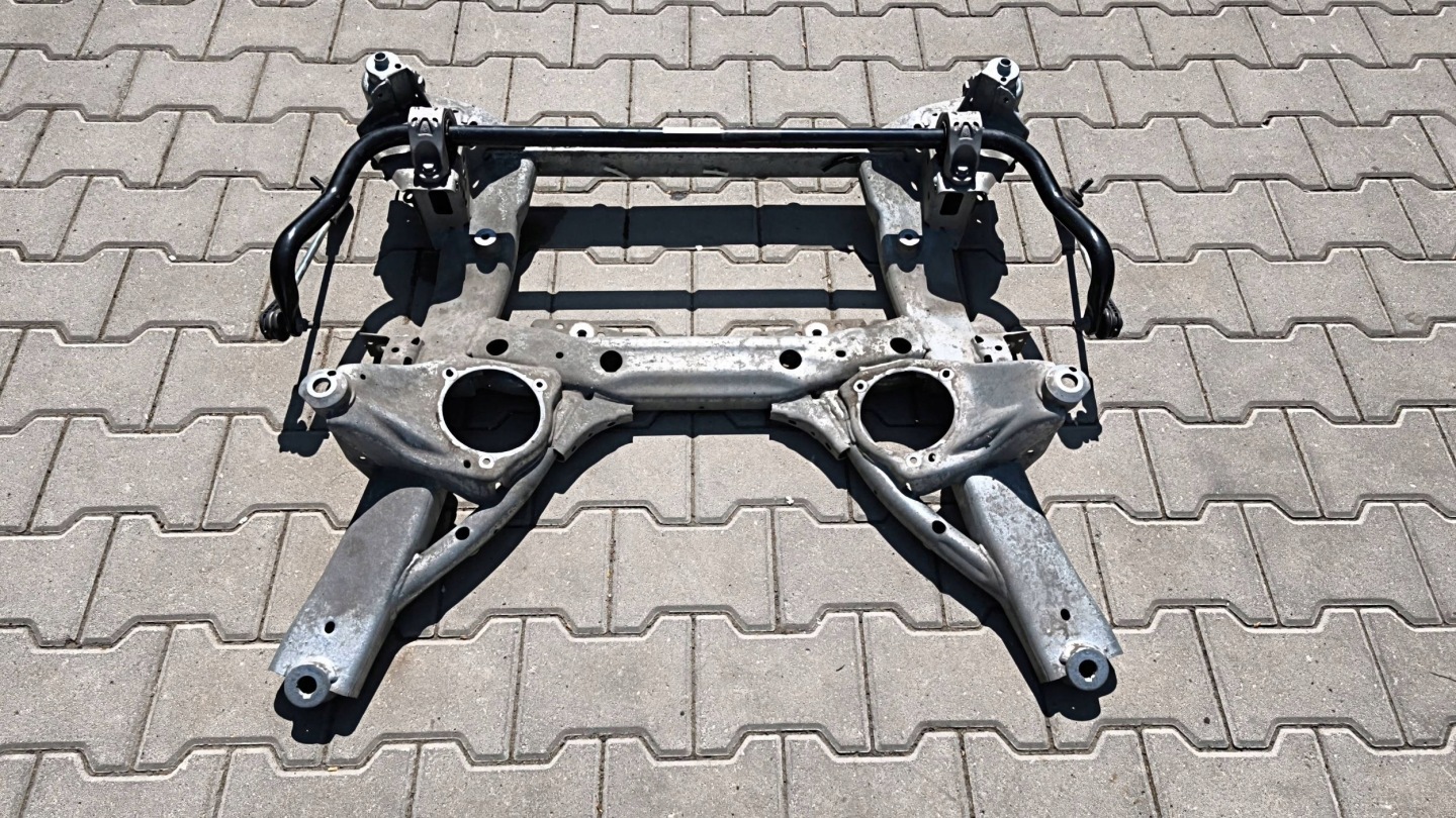 BMW 3 G20 G21 6883131 axle beam front sider 2x4