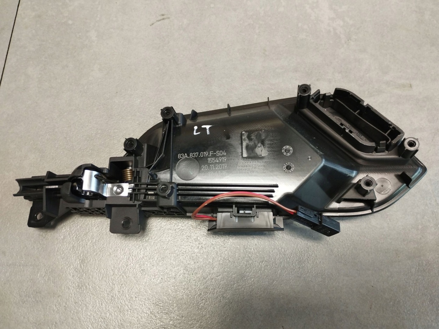 Audi Q3 F3 83A handle inner left rear 83A837019F