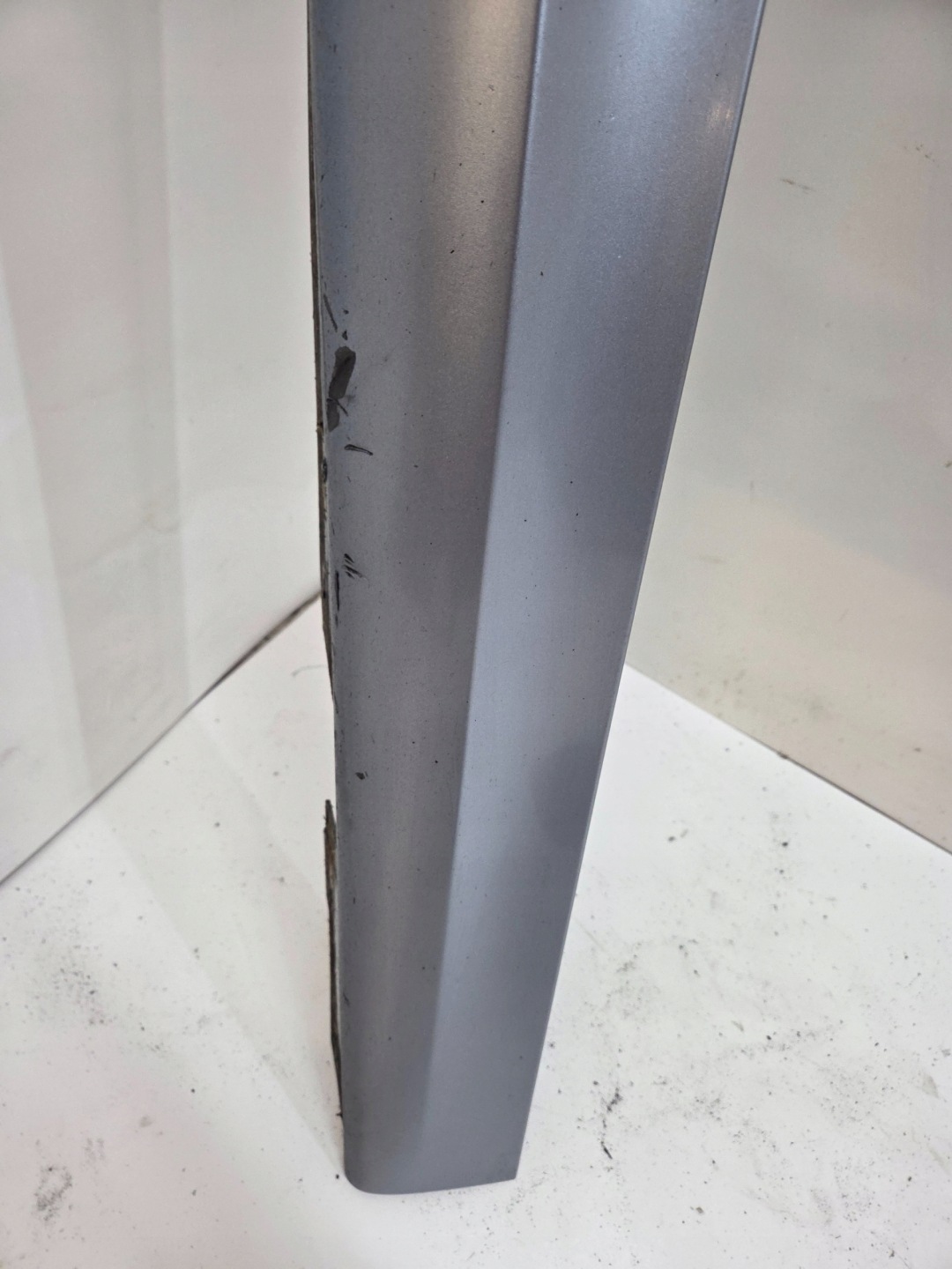 moulding right BMW E90 LIFT M PAKIET BLUEWATER