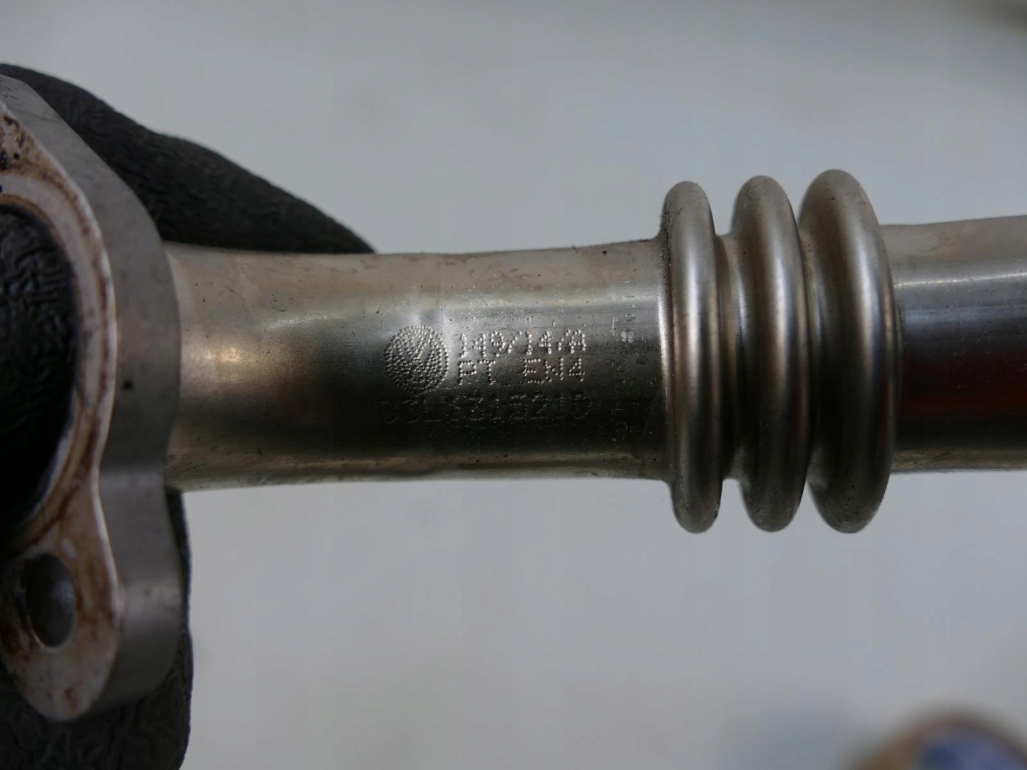 AUDI A5 8T LIFT 2.0 TDI wiring EGR pipe hose