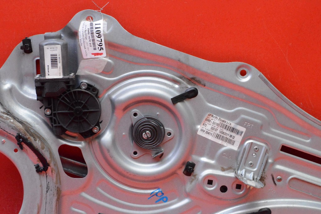 window regulator right front EU 82480-3U130 KIA SPORTAGE 3 III 10-14