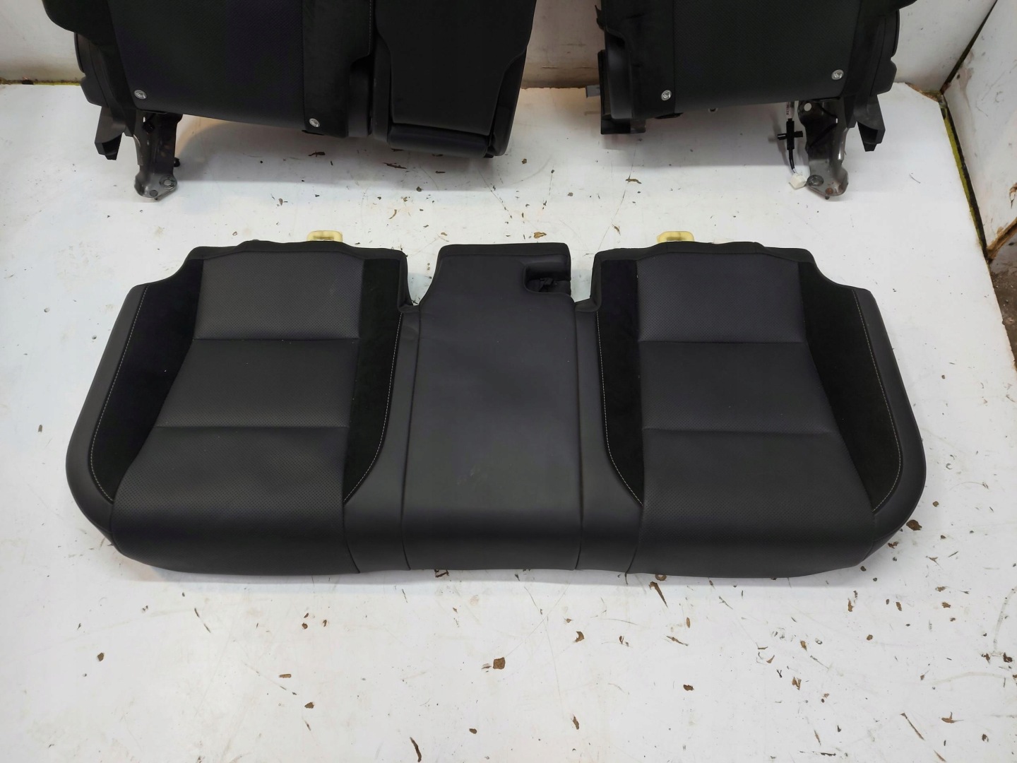 LEXUS RX500H V 5 2023- Sitz Sitze heck