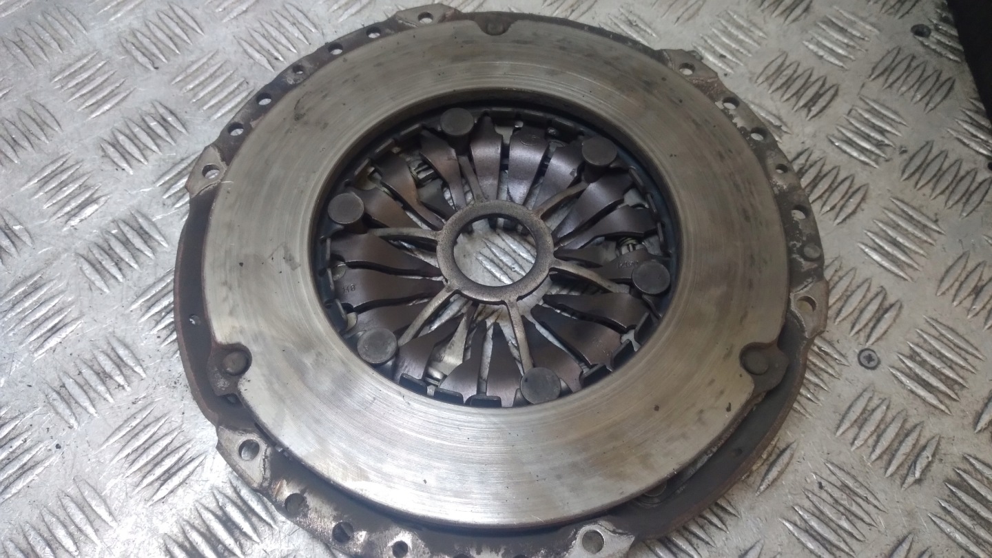 clutch complete VOLKSWAGEN PASSAT B6