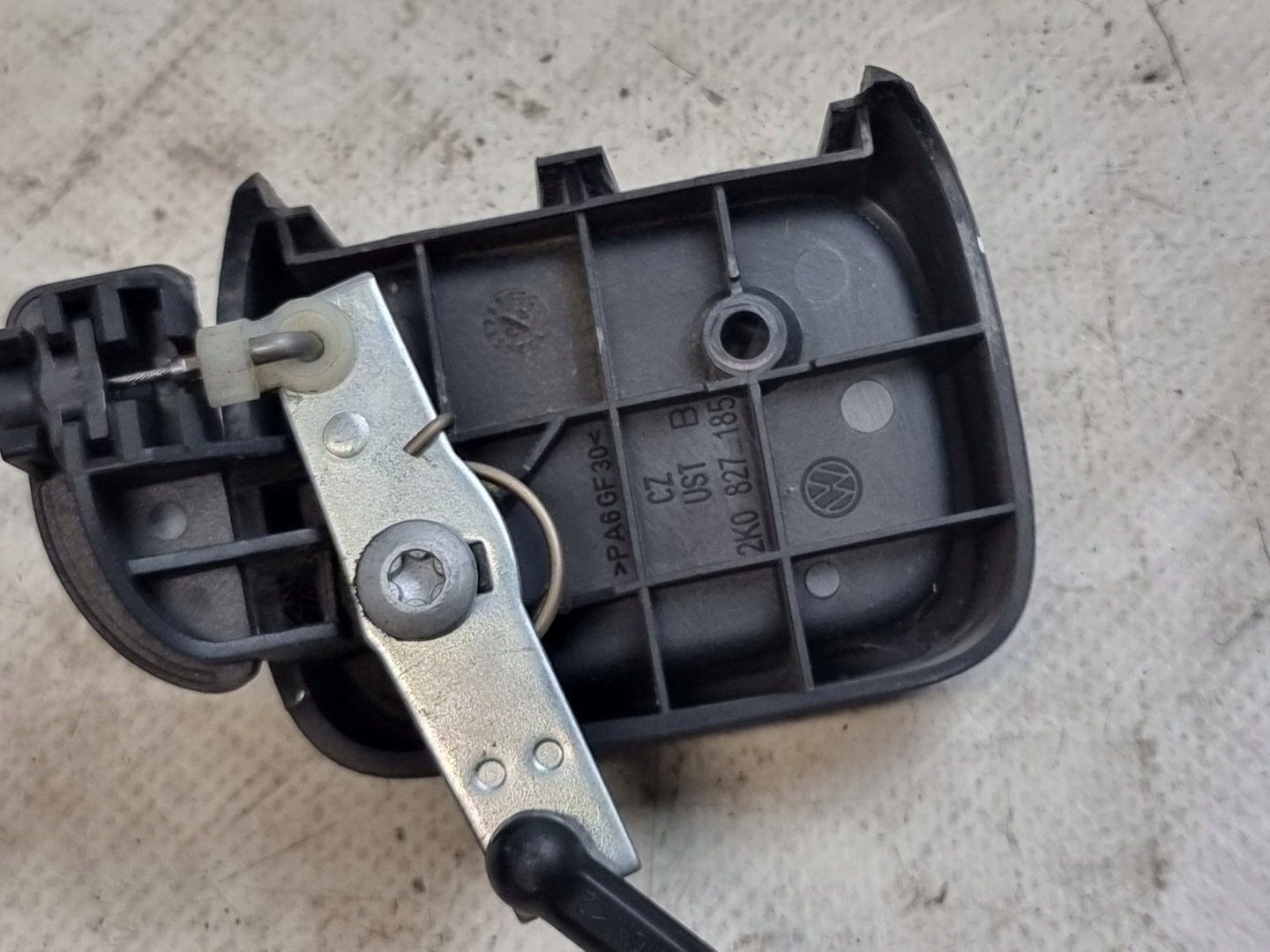 handle boot rear part OE 2K0827185 VOLKSWAGEN VW CADDY III