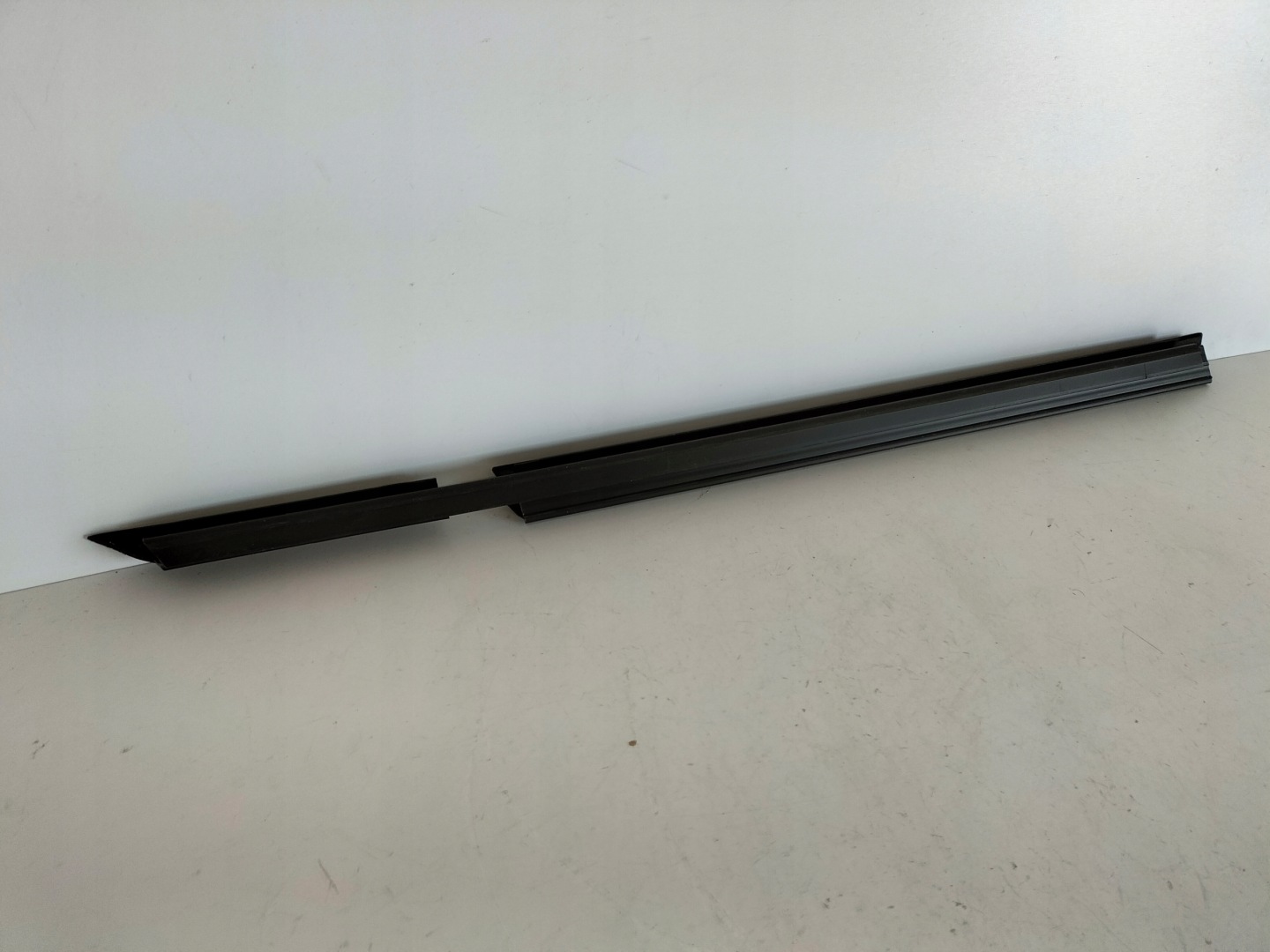 moulding dust door rear part left BMW 3 G20 G21 19