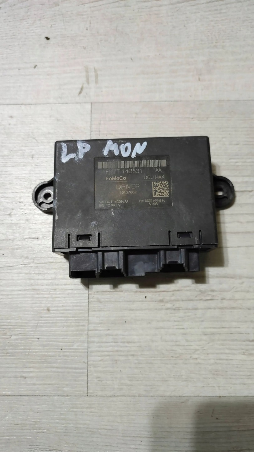 Ford Mondeo MK5 16r 2.0TDCi front side left Moduly door