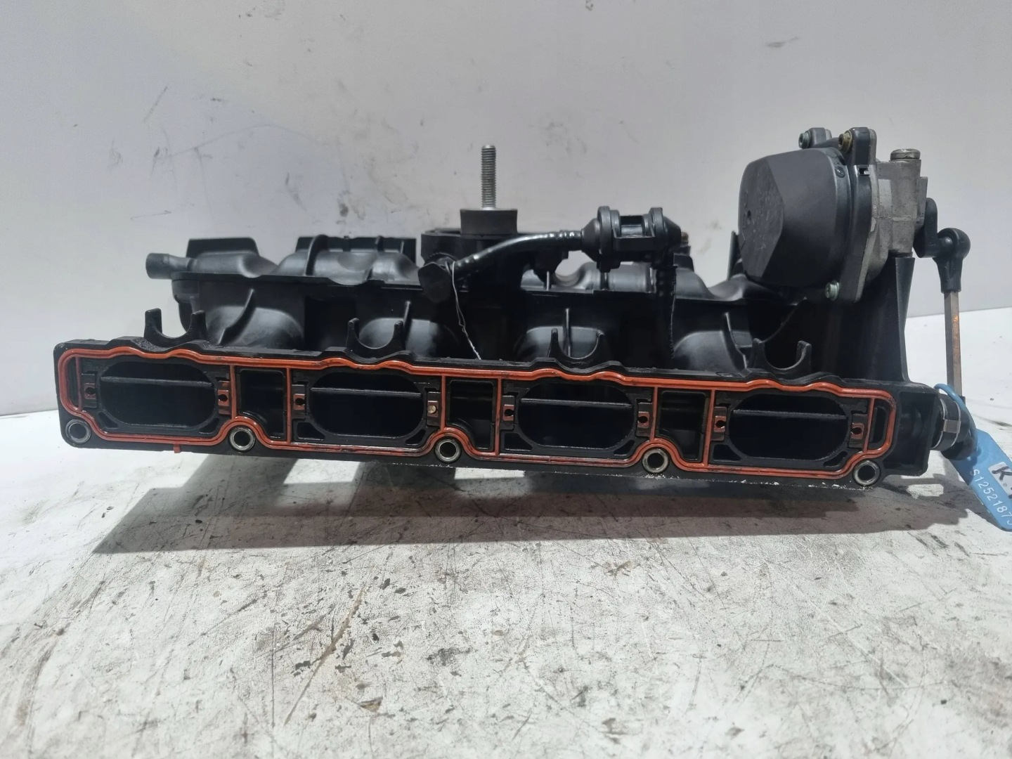 intake manifold 06F133185AQ Audi A3 A4 B7 Golf V Passat B6 2.0TFSI