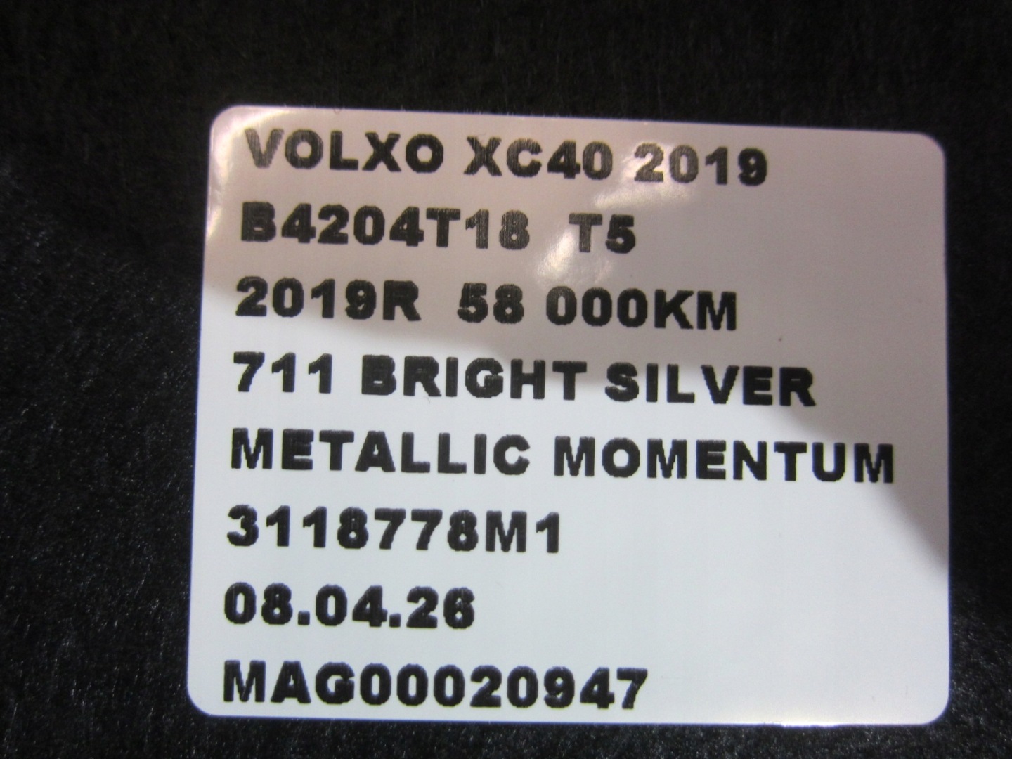VOLVO XC40 XC 40 right boot upholstery right 31484937