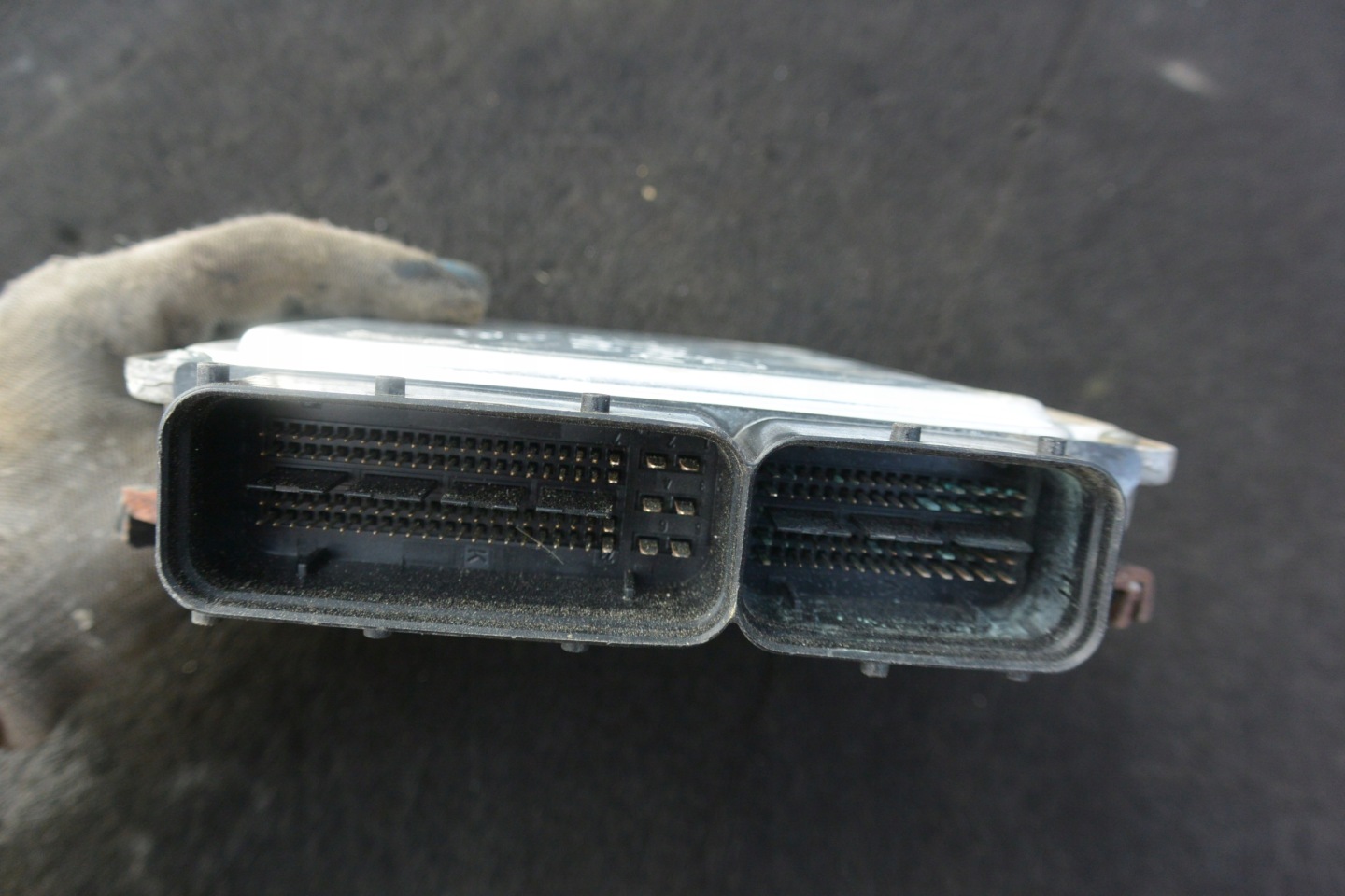 computer control unit of the engine 3.0 TDI AUDI Q7 4L