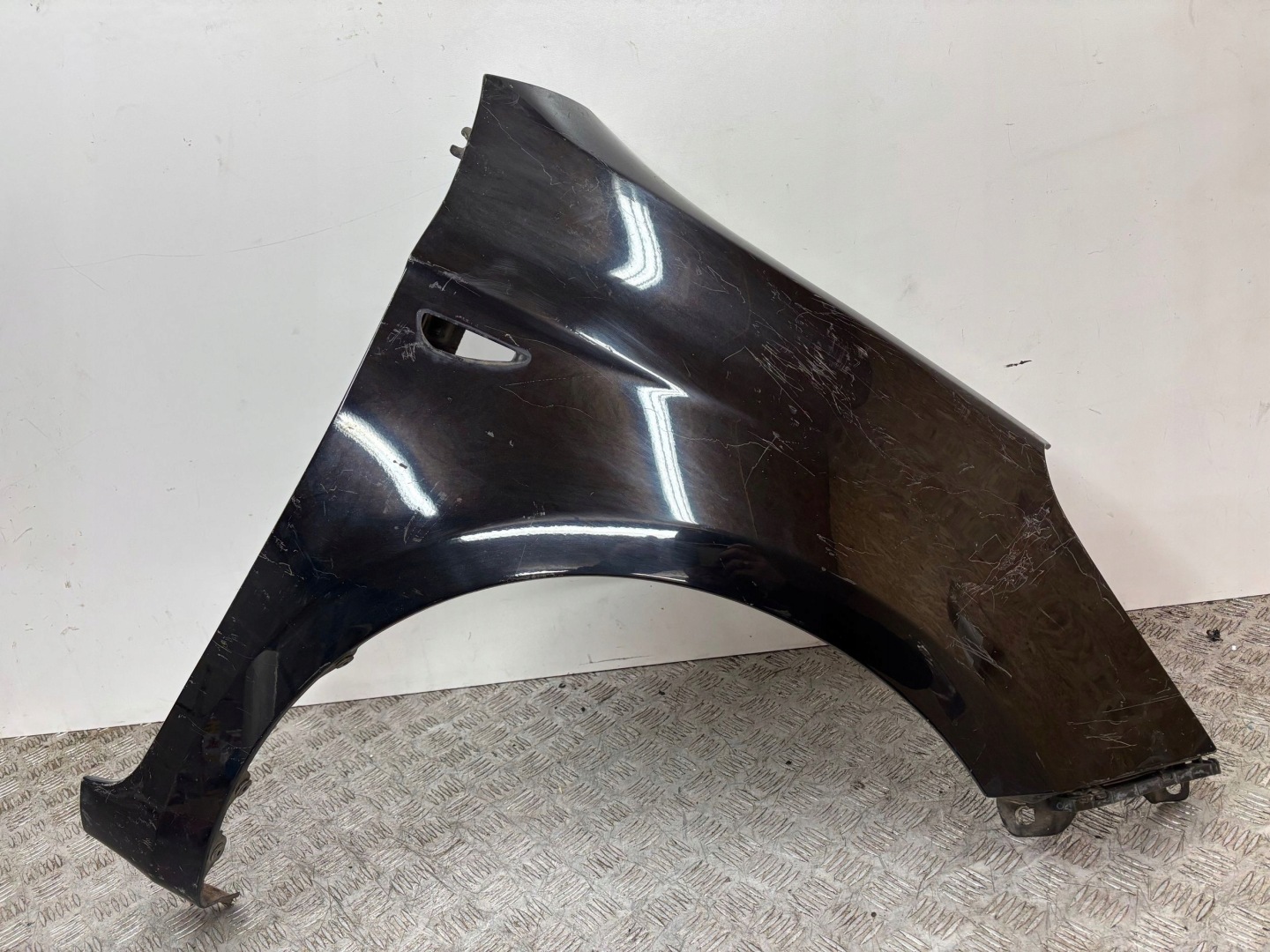 fender front front right HYUNDAI I20 08