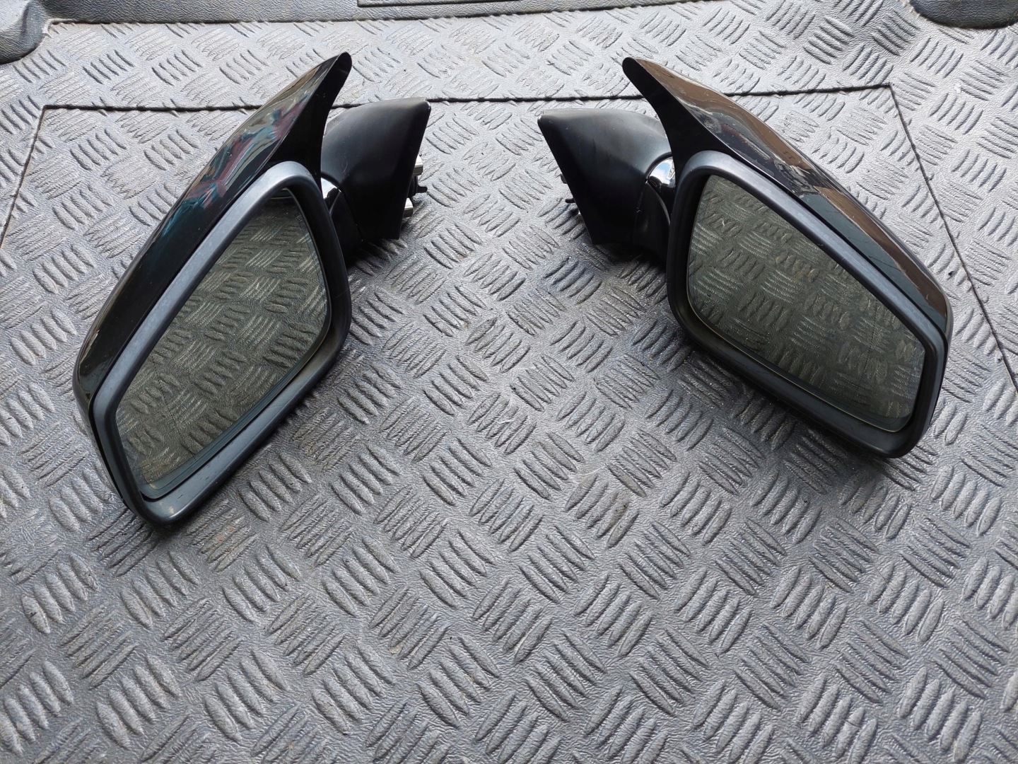 mirror black, left right 3PIN BMW 6 F13 F12