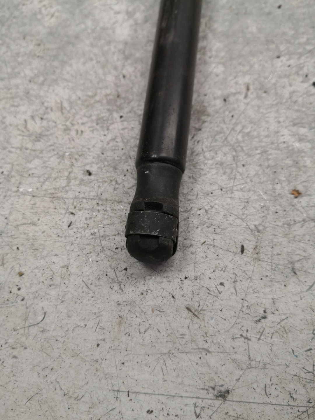 damper bonnets AUDI A5 8T0823359