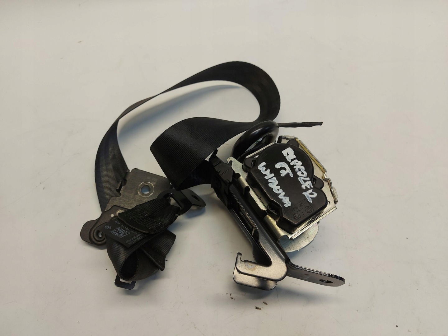 Ford Explorer VII R2KB, Gurten Sicherheits rechts heck WYSTRZELONY