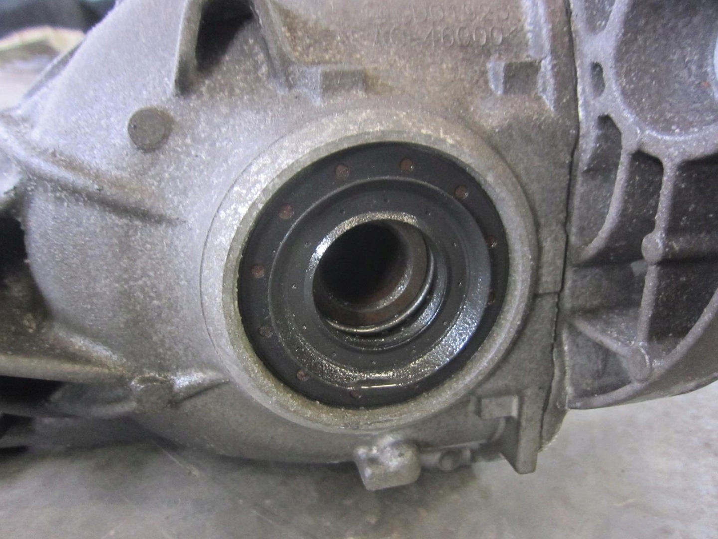 BMW X3 G01 B46 X4 G02 differenciál hátsó differenciál differenciál 3.38 8686219 33108686219