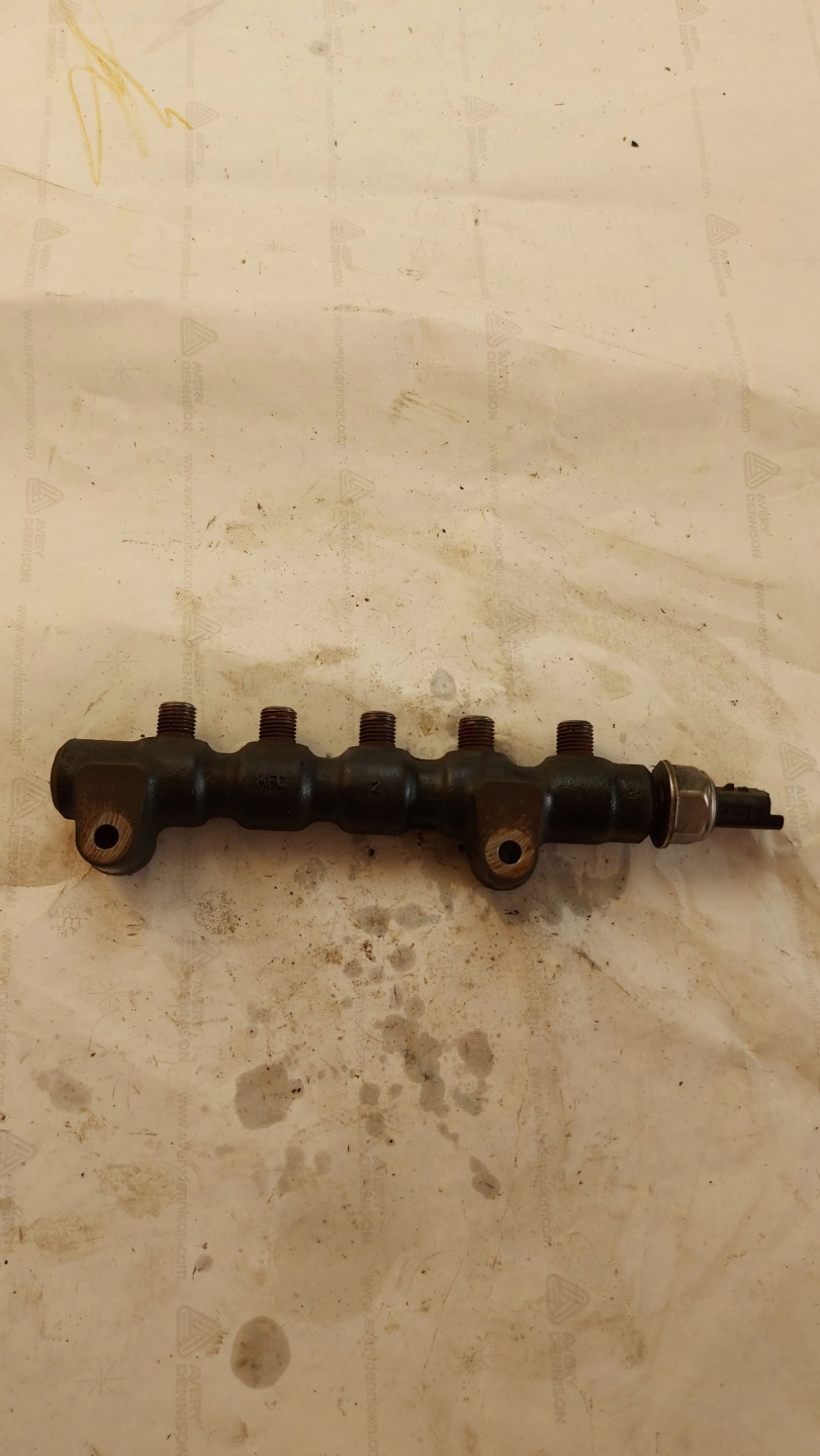 injection ramp sensor PEUGEOT 307 1.6 HDI