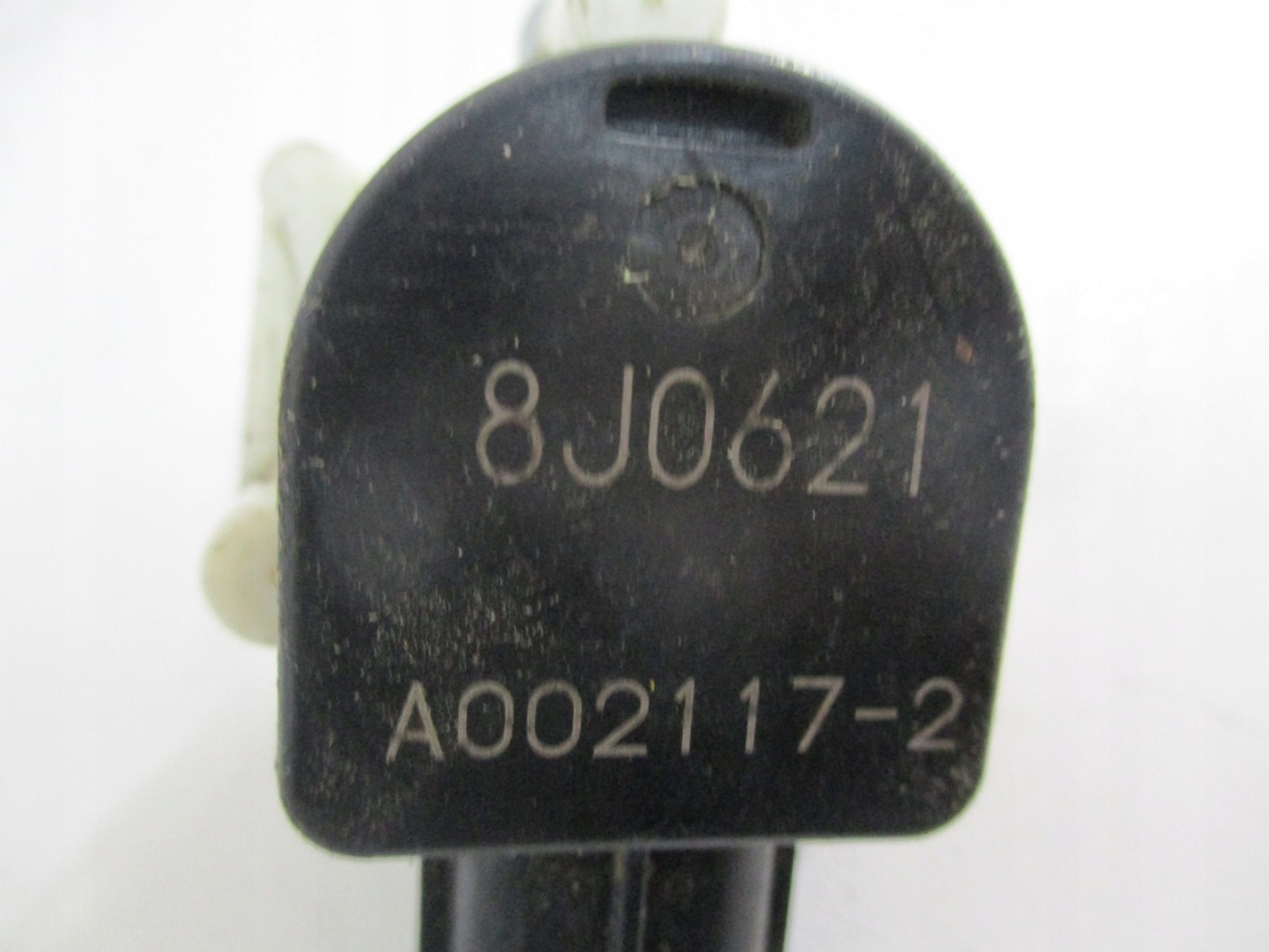 sensor POZIOMOWANIA LEXUS 8J0621 A002117