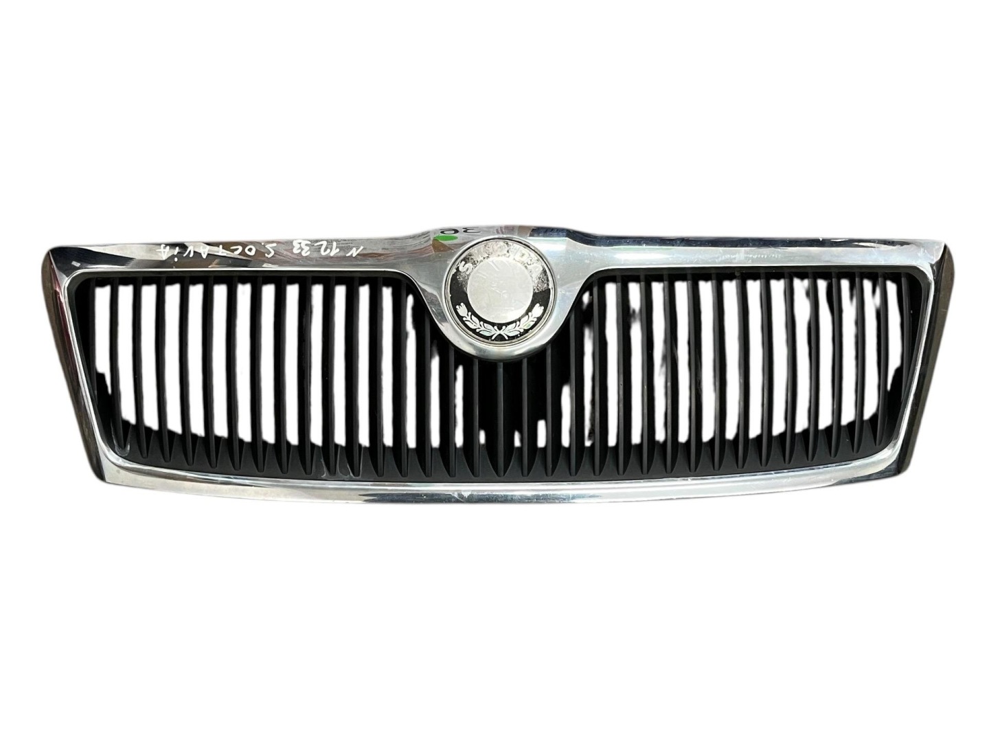 grille radiator Skoda Octavia 2 2008 1Z0853668