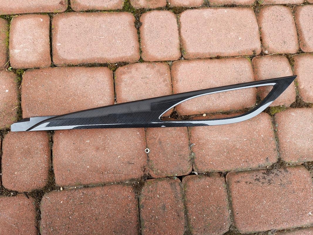 lista dekor fedél Opel Insignia B 39120890