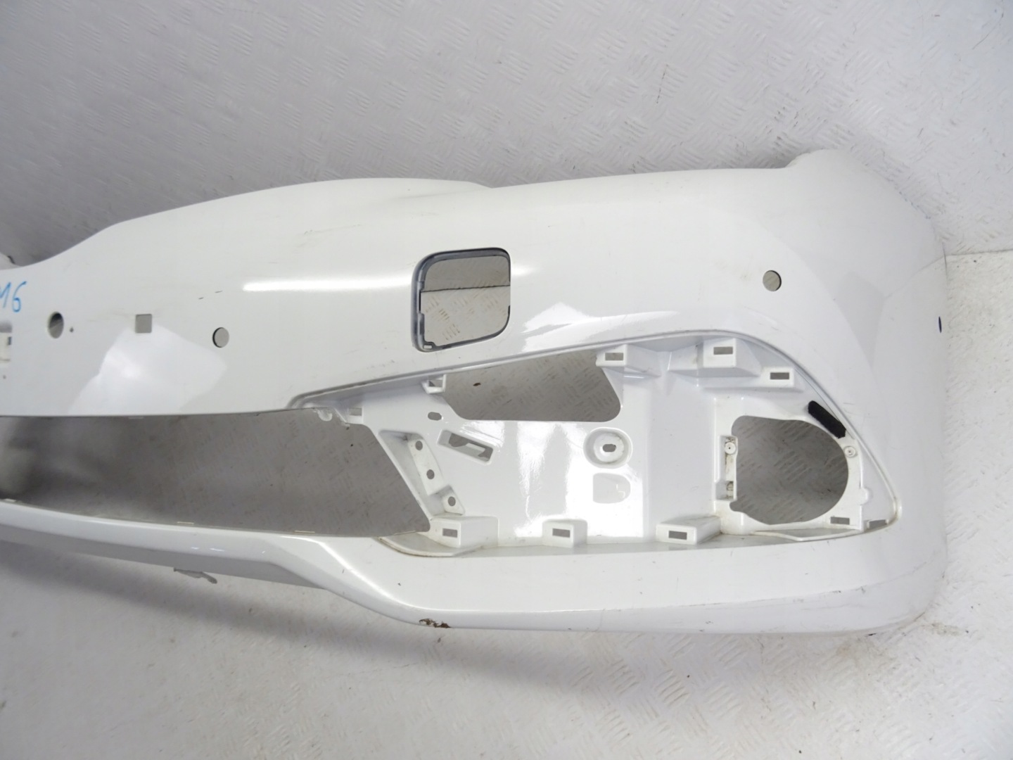 Toyota Auris II 2 LIFT nárazník předek přední