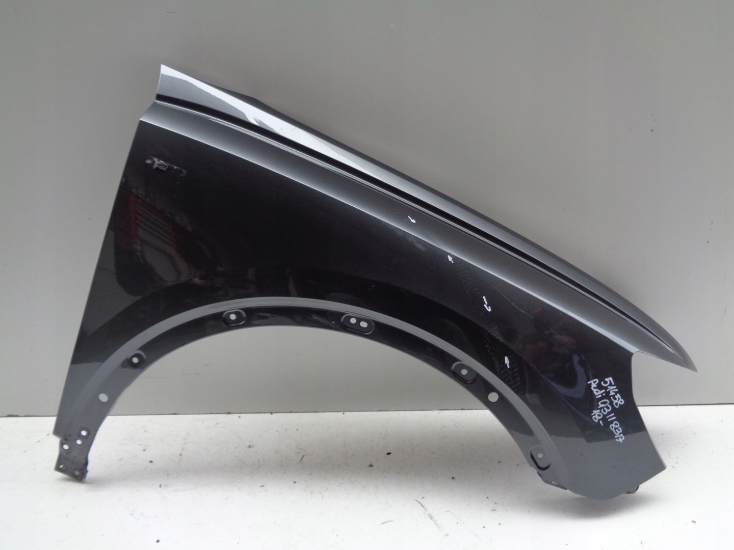 fender right front AUDI Q3 II 83A 18- NR 51458