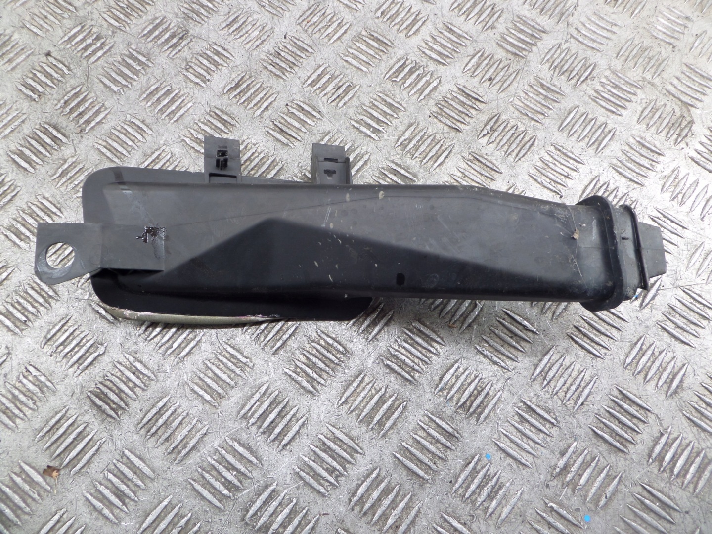 air hose left CITROEN DS5 11- 9687717780