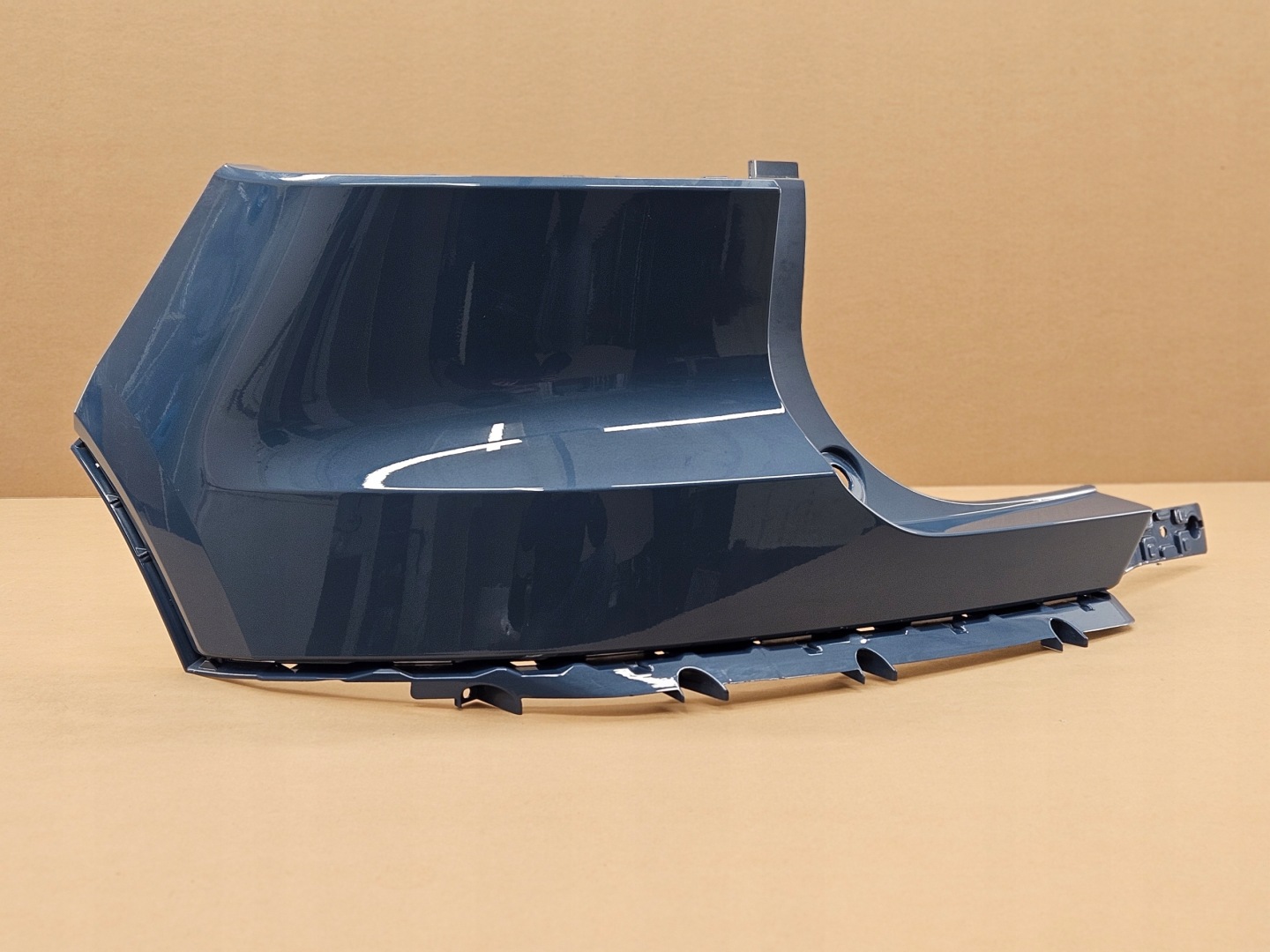 left corner bumper rear part VOLVO XC40 C40 W colour 734