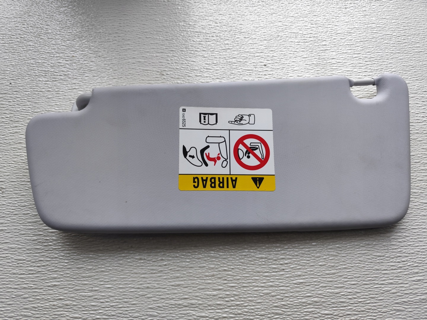 OPEL CORSA E 2015 R. visor cover right PASAZER 13426525