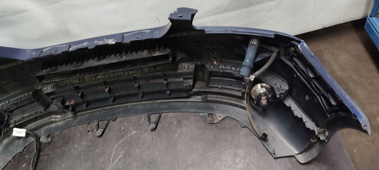 bumper front front VW Touran and 2,0 TDI LB5N