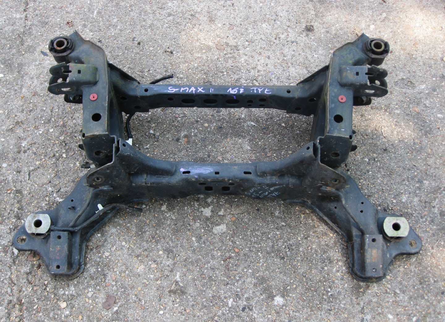 FORD S-MAX MK2 16R Vorderachsträger Achsträger träger heck E1BC5K067AD