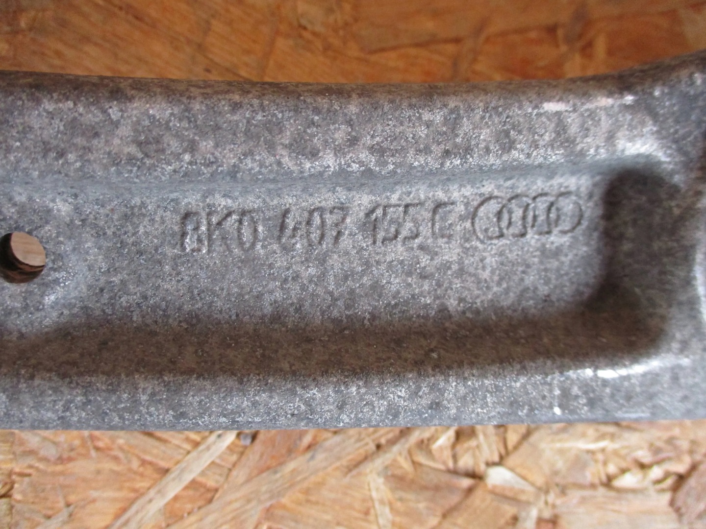 arm front left AUDI A4 B8 A5 8T