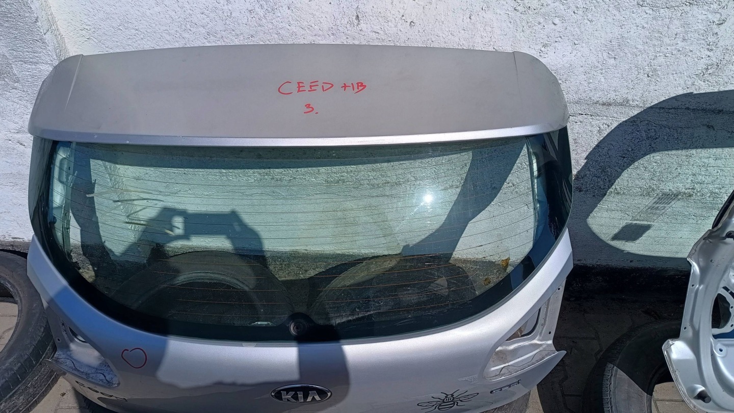 KIA CEED II HB boot door rear + window 9S 2013