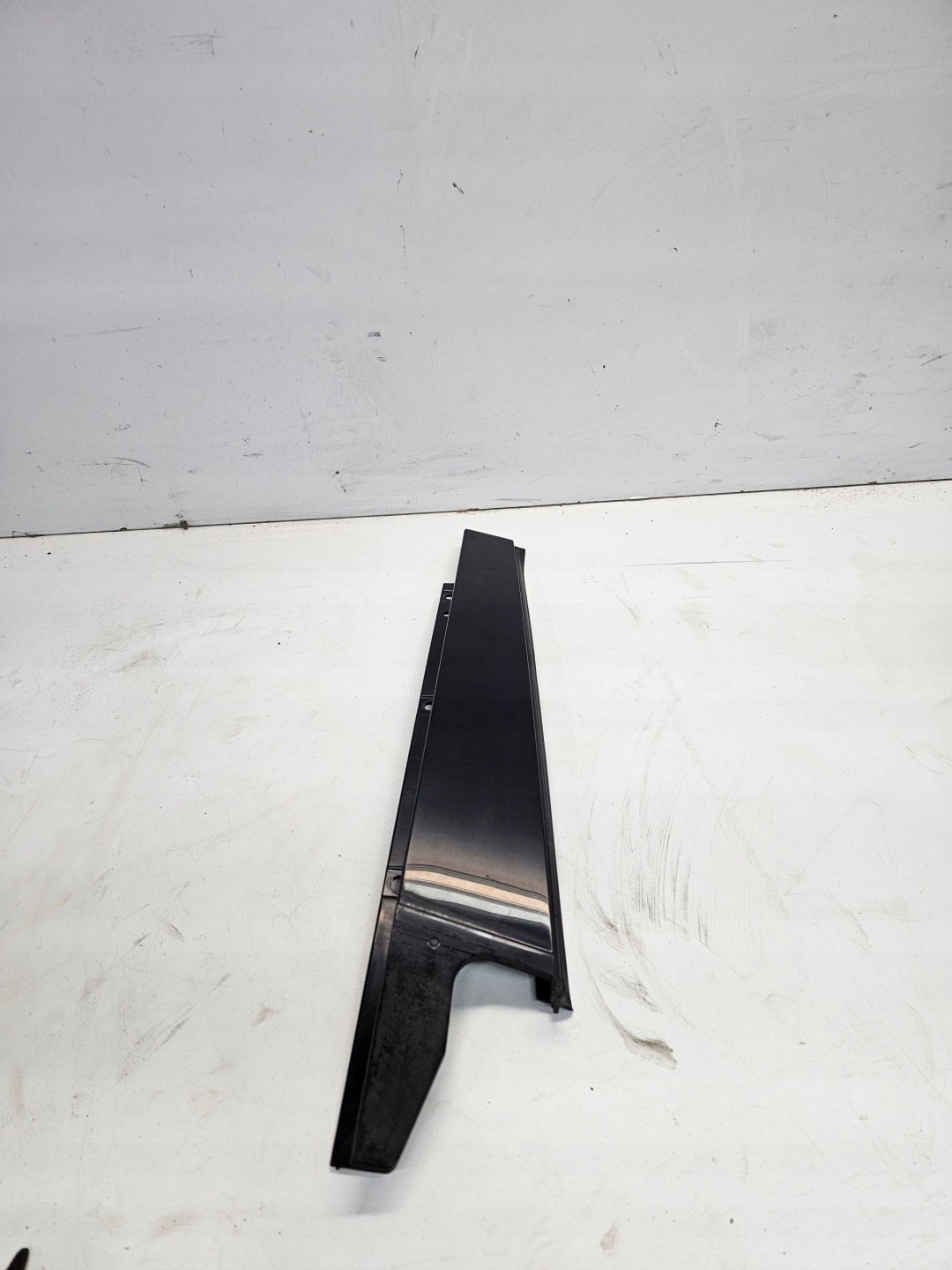 cap cover pillar AUDI A4 B8 right rear part 8K0839902K
