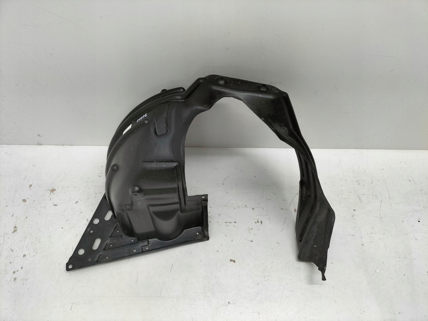 mudguard front front right MITSUBISHI SPACE STAR II 13