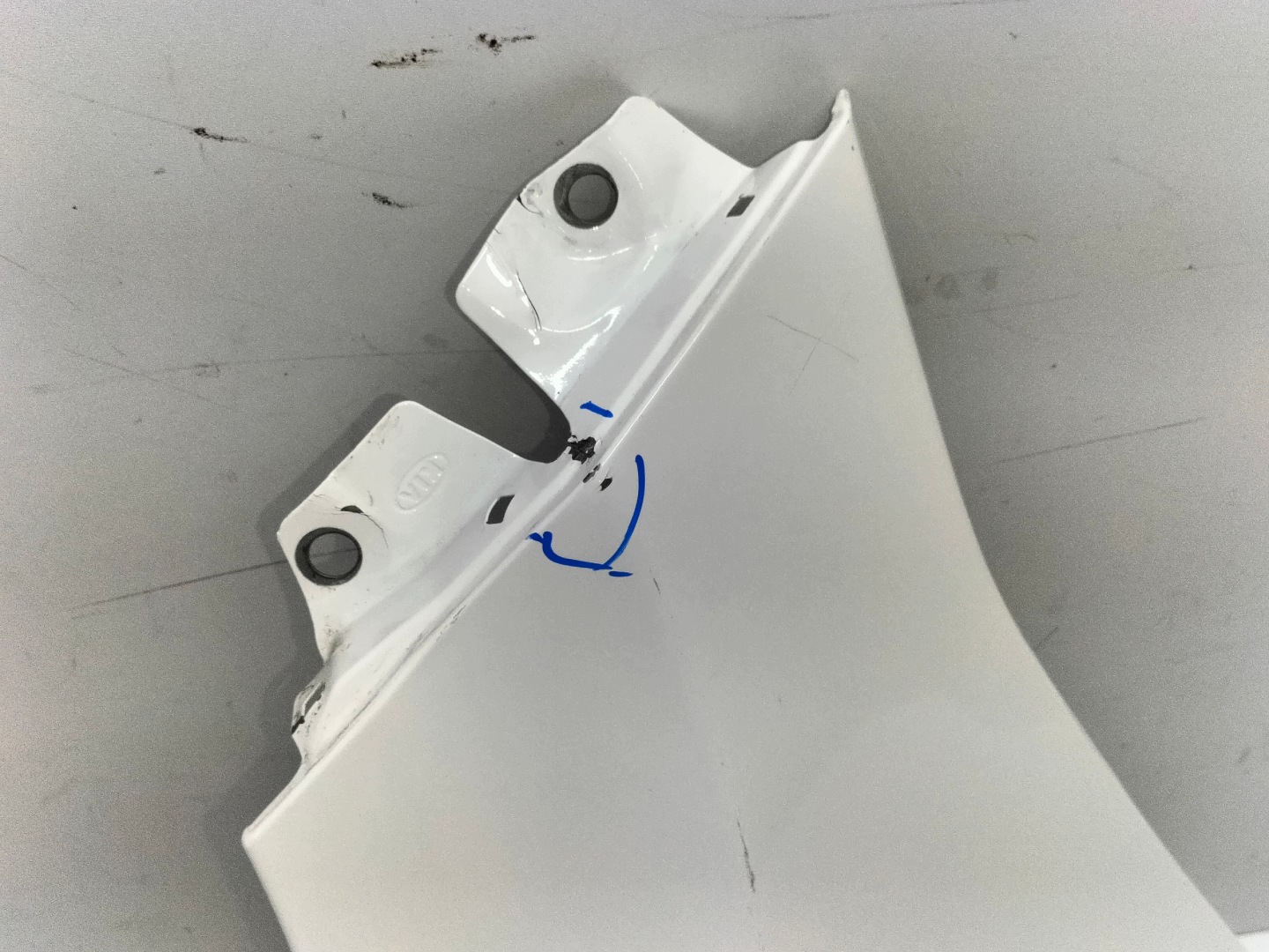 fender front front left KIA PICANTO 3 III 17