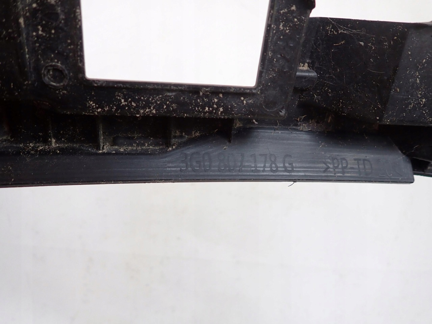 VOLKSWAGEN PASSAT B8 R-LINE 14-> support holder right front 3G0807178G