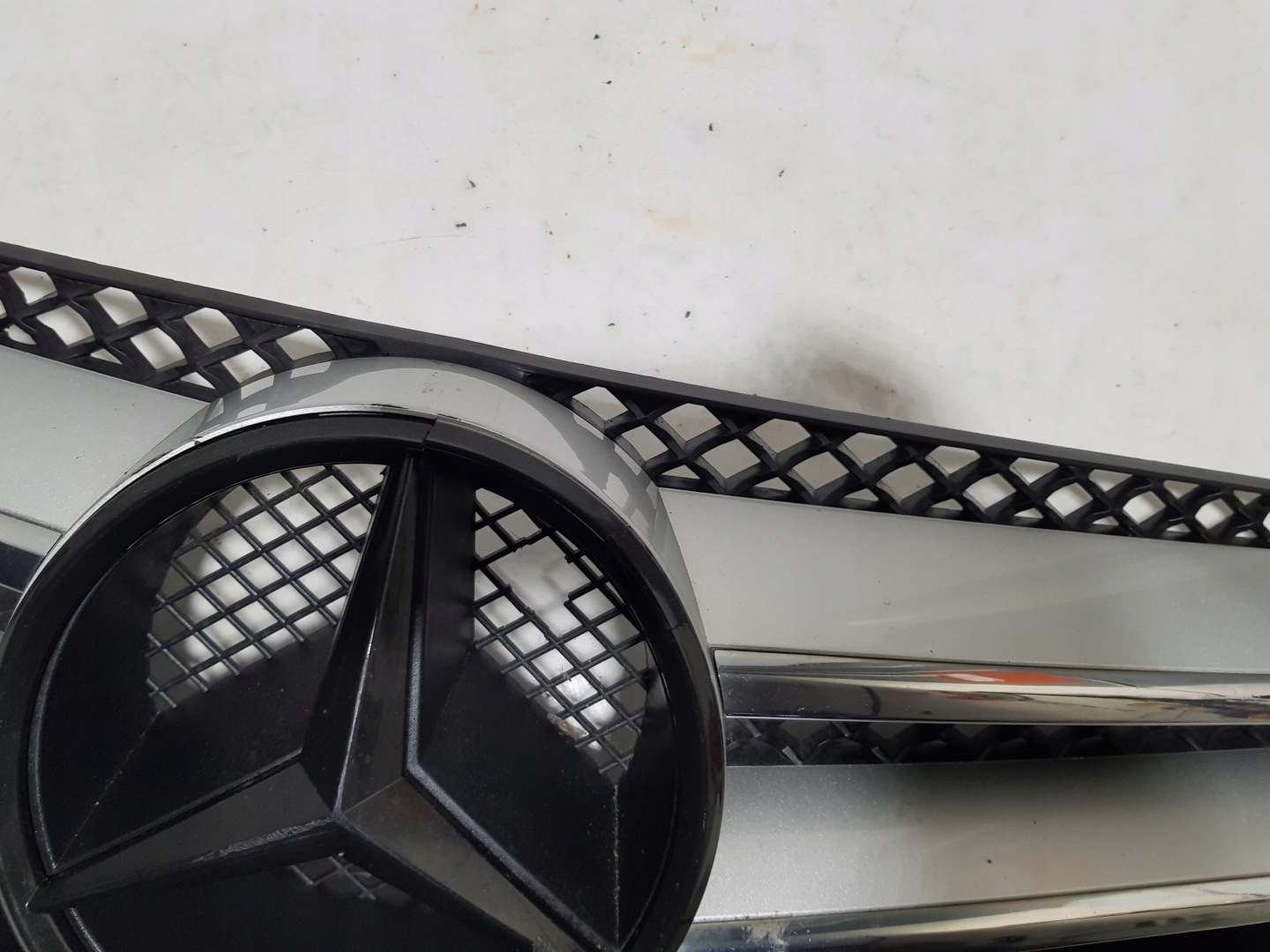 mask hűtőrács MERCEDES E-KLASA COUPE CABRIO W207 C207