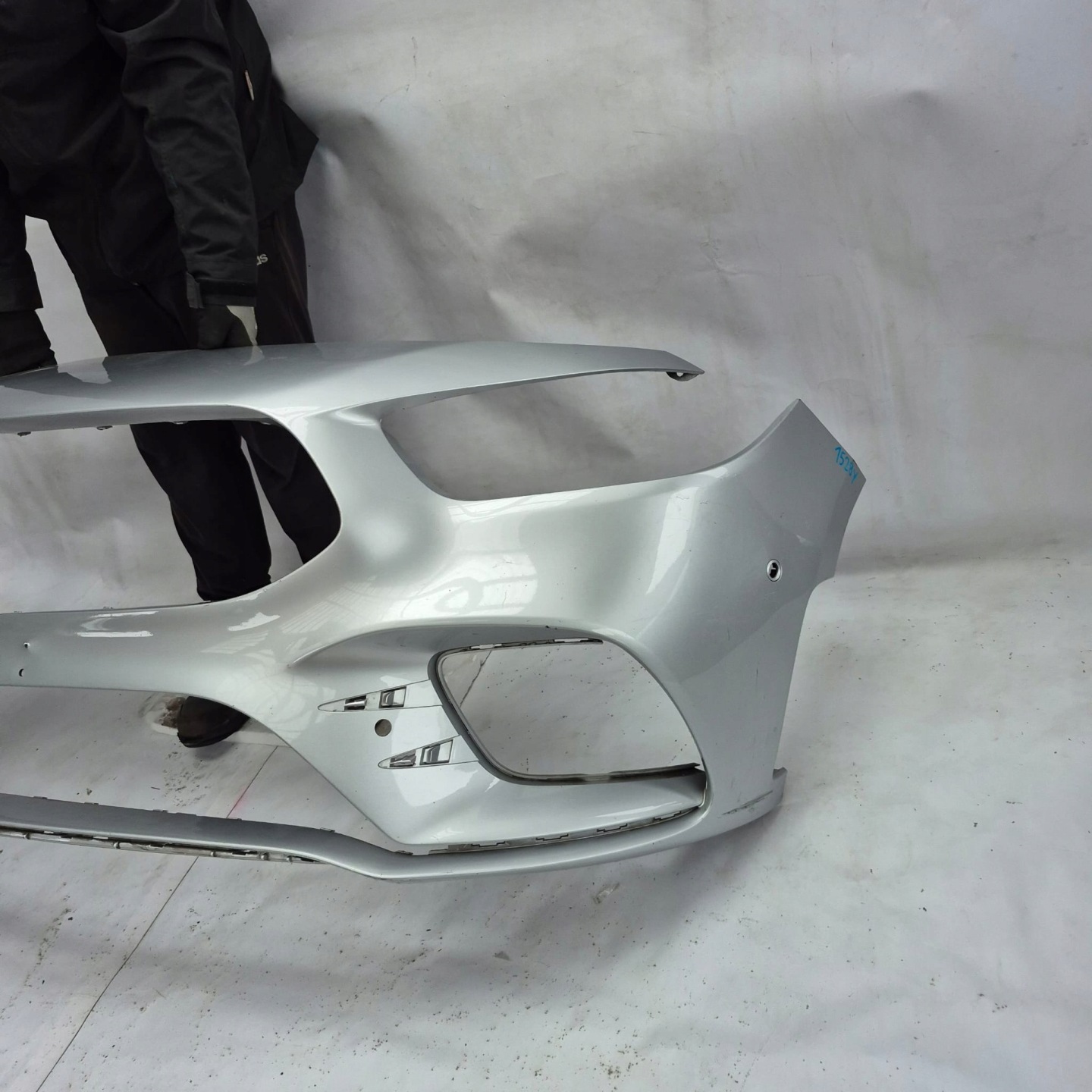MERCEDES B-KLASA W247 AMG 18- bumper front front PDC