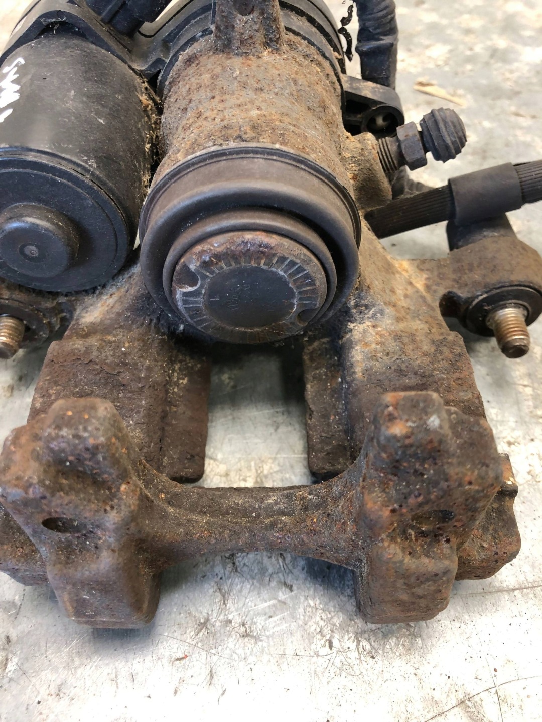 FORD S-MAX MK2 caliper brake left right rear part DG9C-2D250-A DG9C-2D251-A