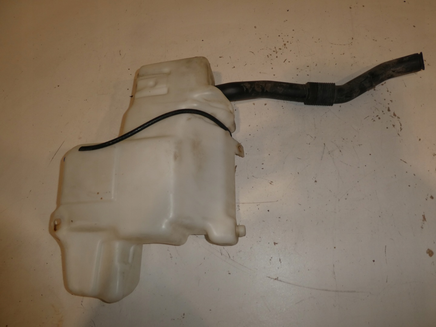 behälter spritzdüse MERCEDES VITO 6388691120
