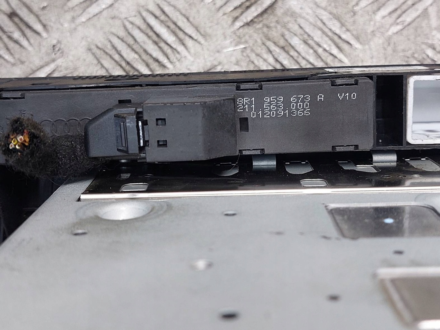 NAPED player navigation devices AUDI Q5 8R 8T1035664