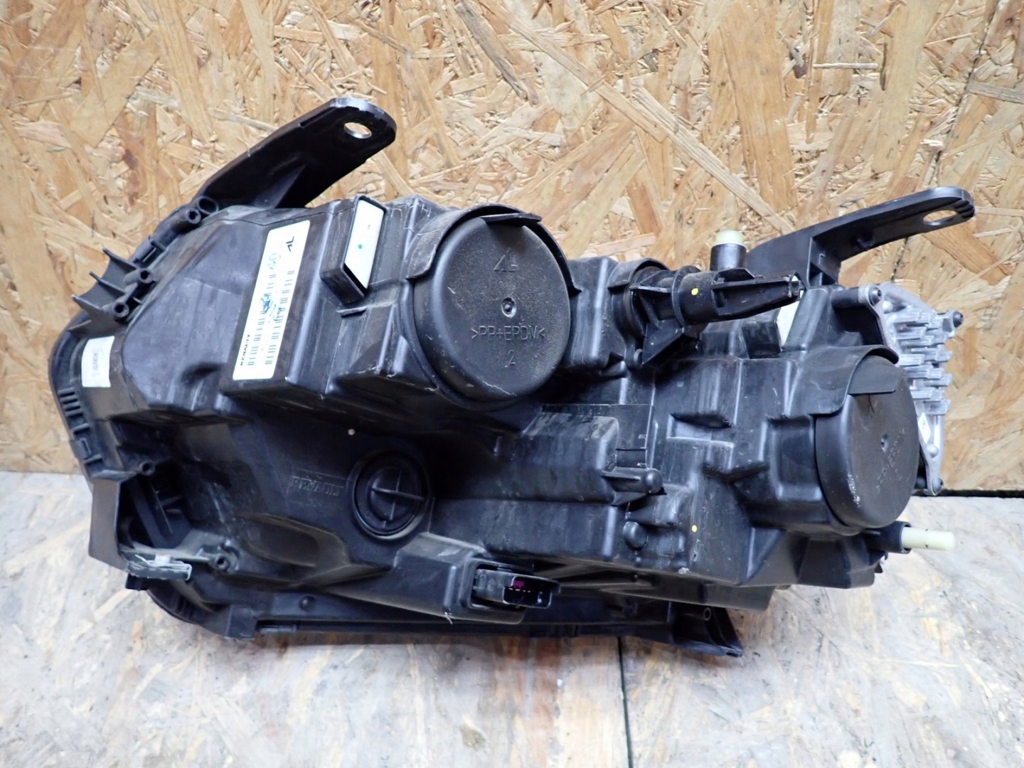 light right REFLEKTOR right LED DACIA DUSTER 2 II HM 2017-2021R 260101133R
