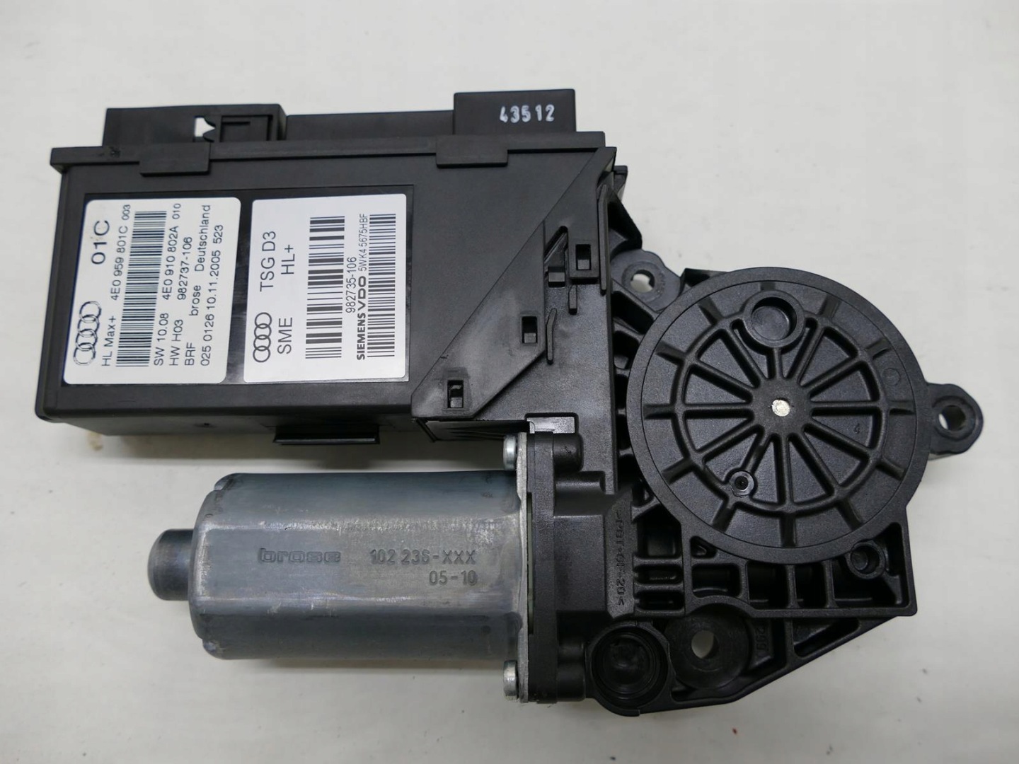 AUDI A8 II D3 LIFT engine windows left rear part 06r