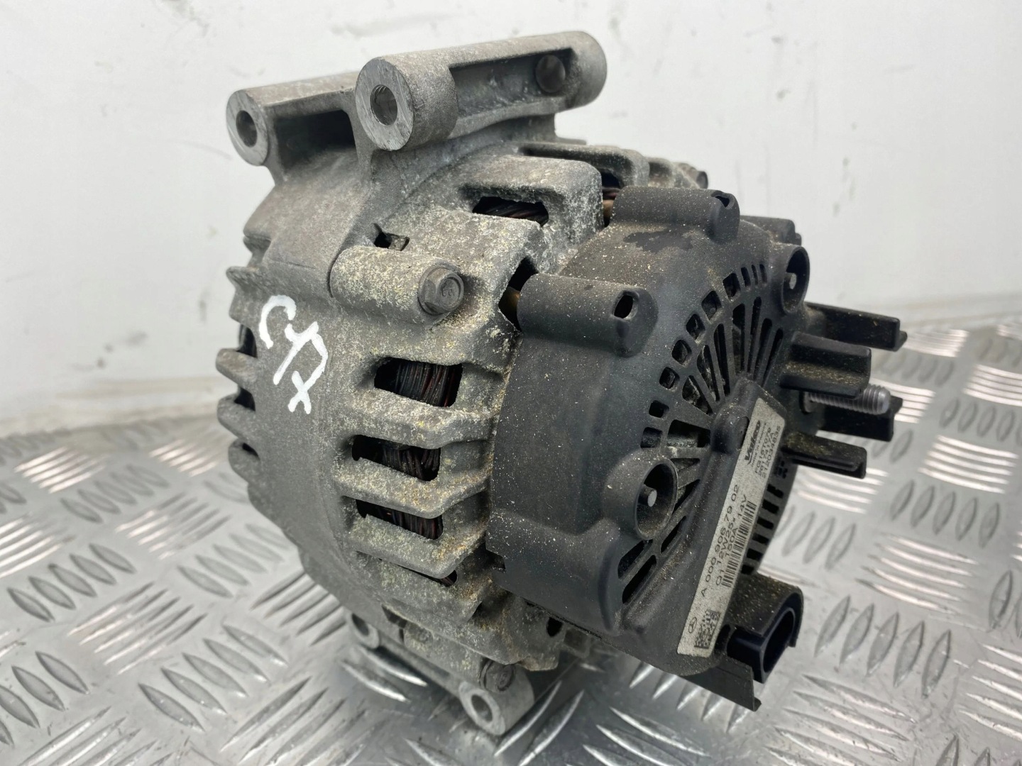 Mercedes E250 CGI W212 1.8 Alternator A0009067902