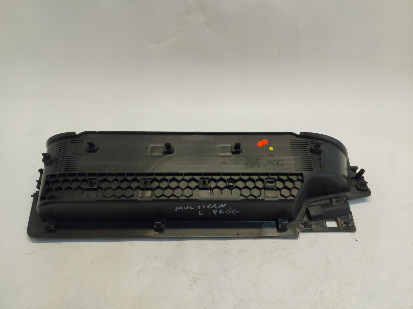 VW Multivan 7T0 T7 2023 threshold stopien left sump plastykowy 7t0863735d