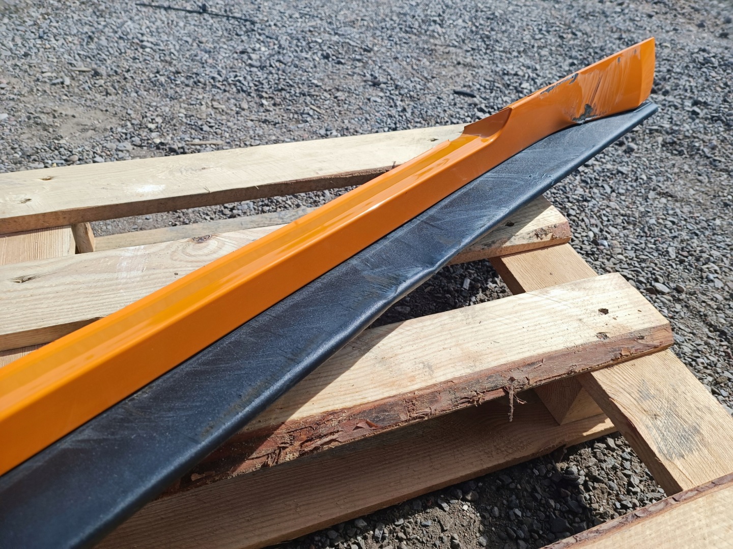 moulding threshold right cover of the threshold threshold right Ford Mustang 2015