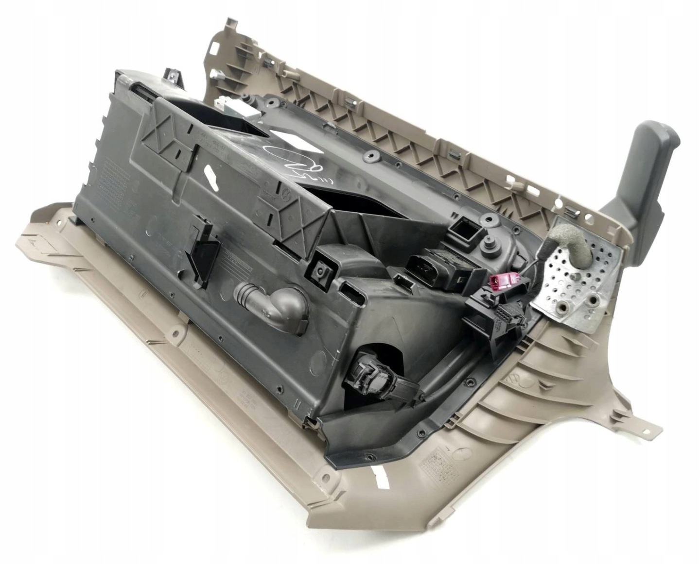 ORG passenger compartment consoles of the dashboard of the passenger VW GOLF VI