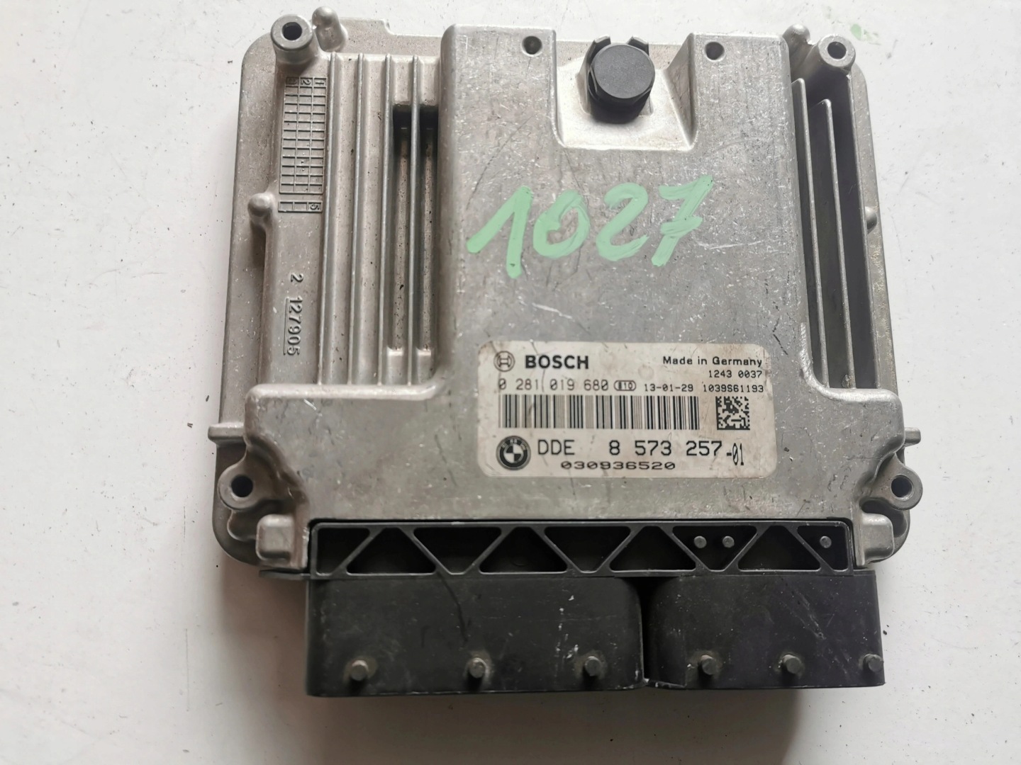 BMW 3 2.0D 0281019680 DDE8573257-01 computer ECU
